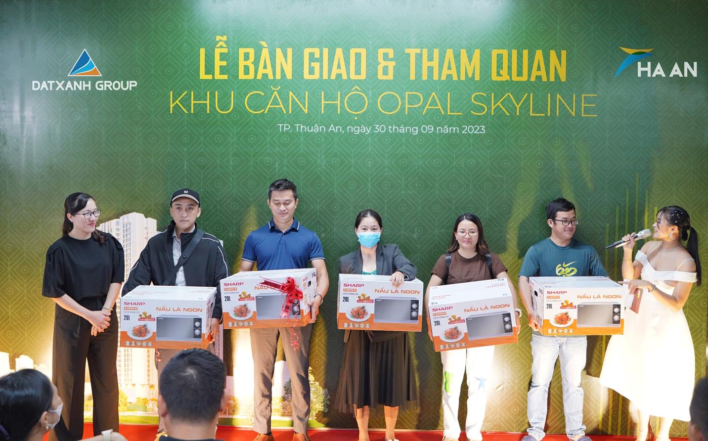 Lễ bàn giao căn hộ Opal Skyline